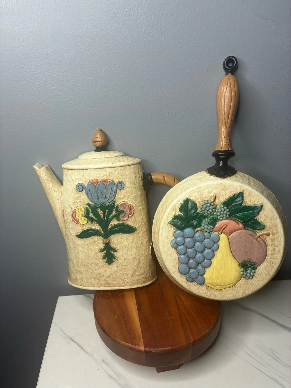 Home Interiors Faux Carved Kitchen Wall Plaques Coffee Pot & Fruit Pan Set